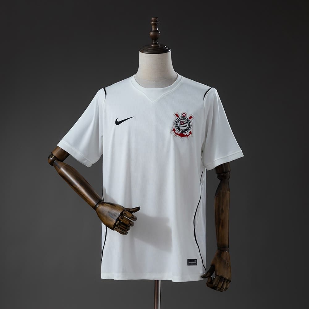 Camisa branca do Corinthians com filete preto